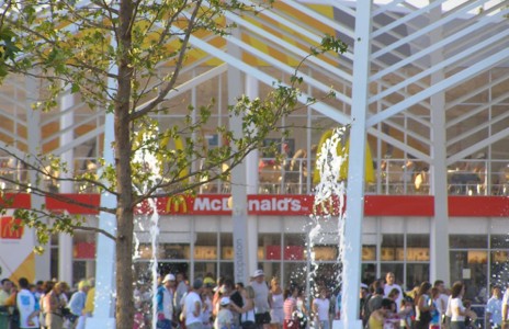 mcdonalds_oaka_05